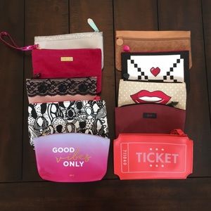 Set of 10 small makeup bags